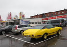 Auto loovutus Esso tanklas Helsinkis.
