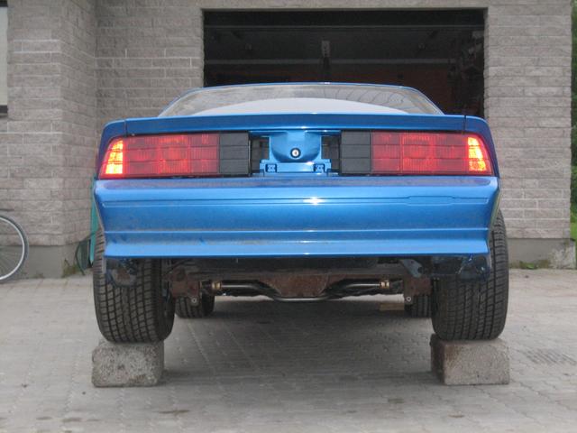 v�ljalaset ehitama